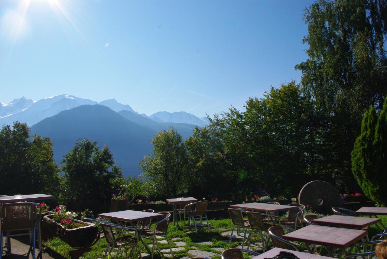 Hotel Le Tourisme Plateau dʼAssy エクステリア 写真