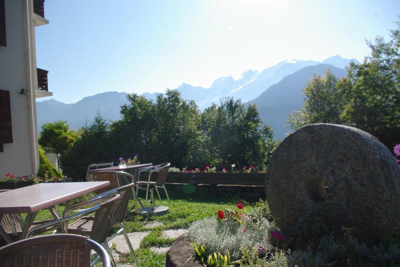 Hotel Le Tourisme Plateau dʼAssy エクステリア 写真